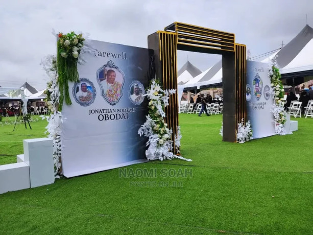 artificial-green-grass-for-funerals-and-all-events-coverings-big-4