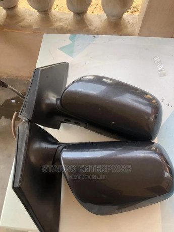 2009-toyota-side-mirror-big-2