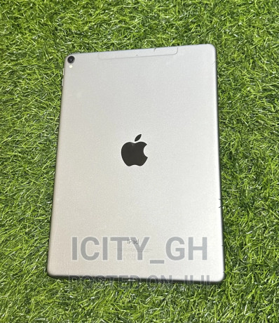 apple-ipad-pro-gb-silver-big-1