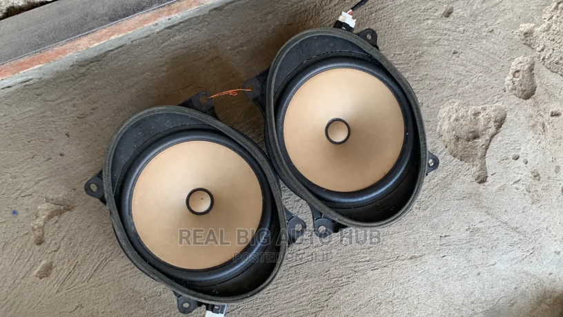 toyota-camry-2014-spider-boot-speakers-big-0