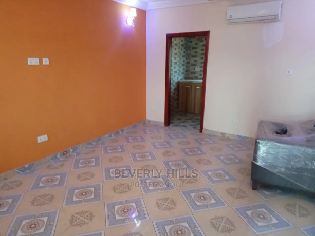 2bdrm-apartment-in-beverly-hills-achimota-for-rent-big-0