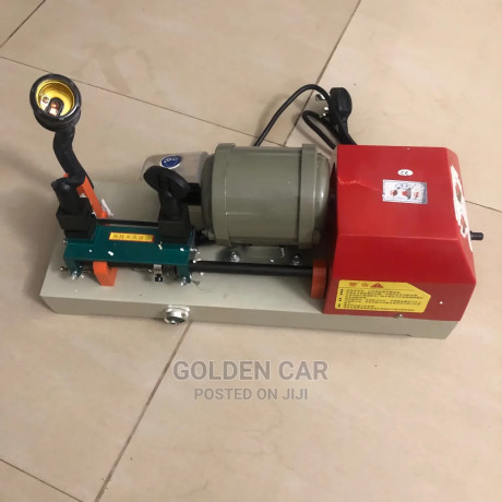 car-key-cutting-machine-big-3