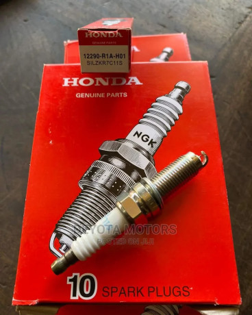 plugs-for-honda-cars-big-0