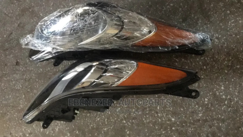 hyundai-elantra-2012-headlights-big-0