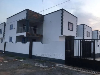 4bdrm House in Beverly Hills, Taifa-Burkina for rent