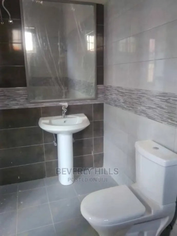 4bdrm-house-in-beverly-hills-taifa-burkina-for-rent-big-1