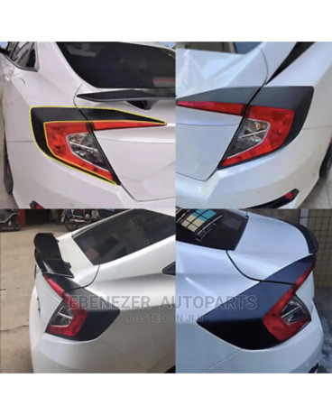 honda-civic-2020-taillights-big-0