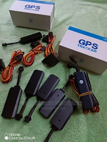 gps-tracker-with-voice-monitoring-functions-ww-big-1