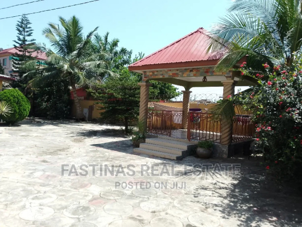 3bdrm-apartment-in-fastinas-real-estate-kasoa-for-rent-big-4