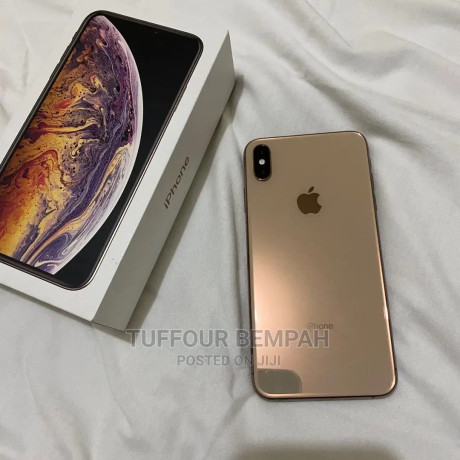 new-apple-iphone-xs-max-512-gb-gold-big-0