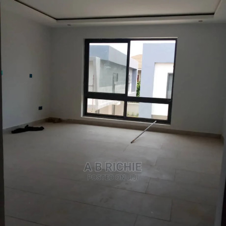 3bdrm-townhouseterrace-in-east-legon-for-sale-big-1