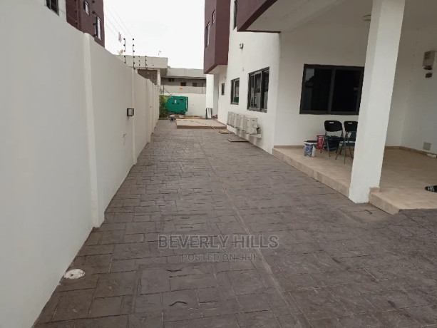 4bdrm-house-in-beverly-hills-accra-metropolitan-for-rent-big-1