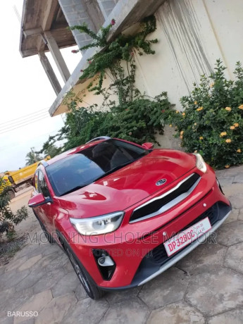 kia-stonic-2019-red-big-1