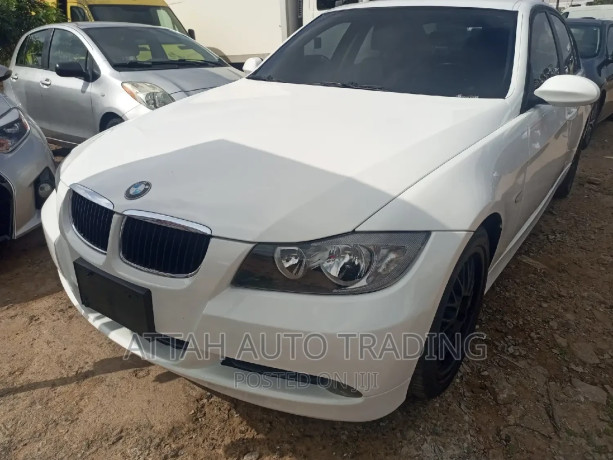 bmw-320i-2005-white-big-0