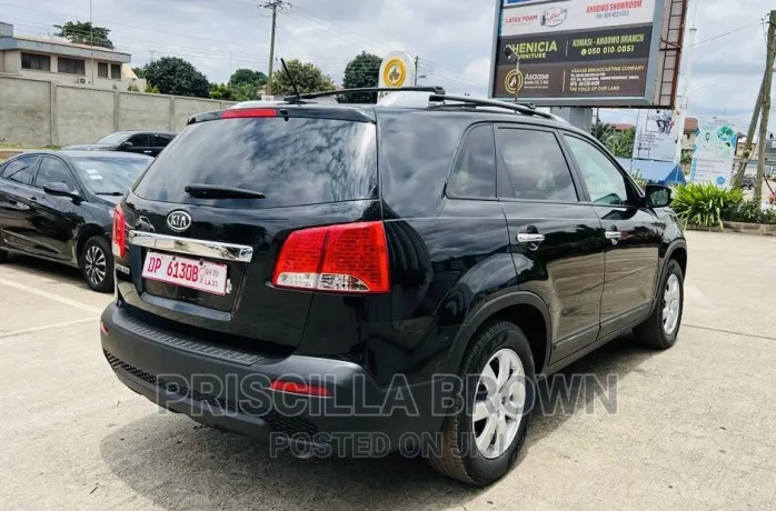 kia-sorento-ex-2013-black-big-3