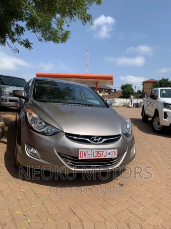 hyundai-elantra-2013-brown-big-0