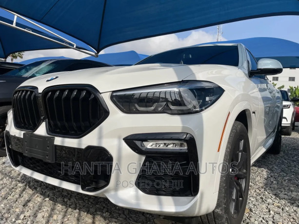 bmw-x6-2021-white-big-4