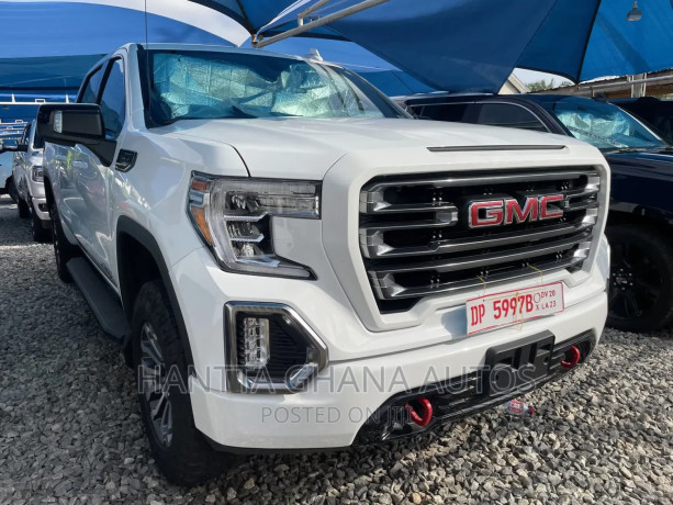 gmc-sierra-2019-white-big-0