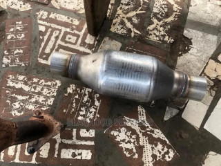 CATALYTIC CONVERTER in Stock for All Cars Toyota/Hyundai Etc
