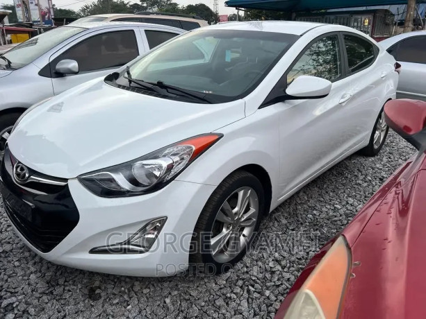 hyundai-elantra-2016-white-big-3