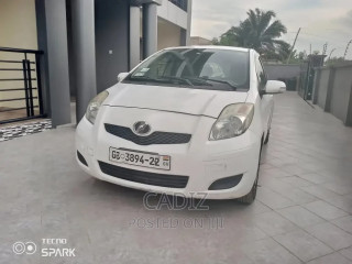 Toyota Vitz 1.3 AWD 3dr 2010 White