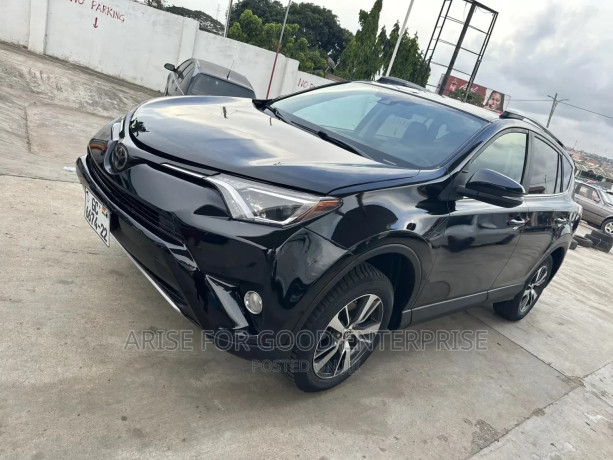 toyota-rav4-xle-awd-25l-4cyl-6a-2017-black-big-0