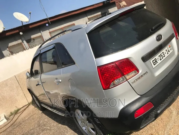 kia-sorento-lx-4dr-suv-24l-4cyl-6a-2014-silver-big-1