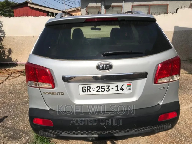 kia-sorento-lx-4dr-suv-24l-4cyl-6a-2014-silver-big-3