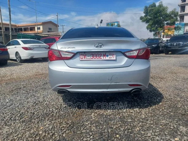 hyundai-sonata-2013-silver-big-1