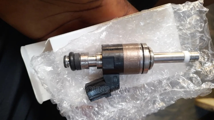 honda-civic-accord-cr-v-fuel-injectors-big-1