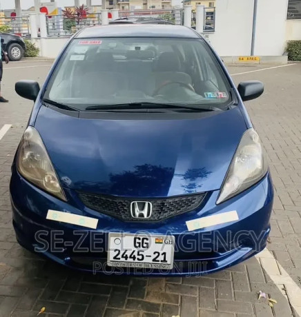 honda-fit-automatic-2010-blue-big-4