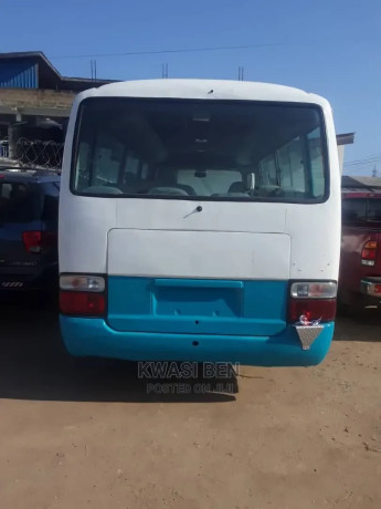 toyota-coaster-2008-grey-big-0