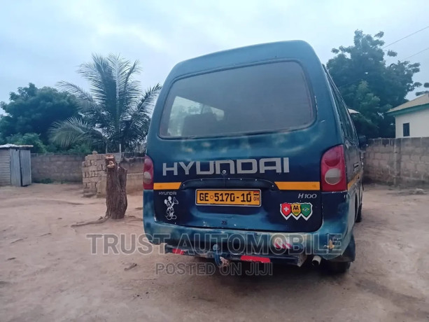 hyundai-h-100-2002-black-big-3