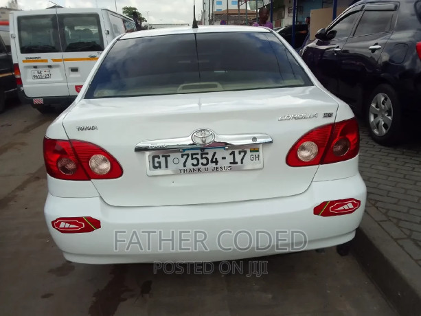 toyota-corolla-2006-white-big-4