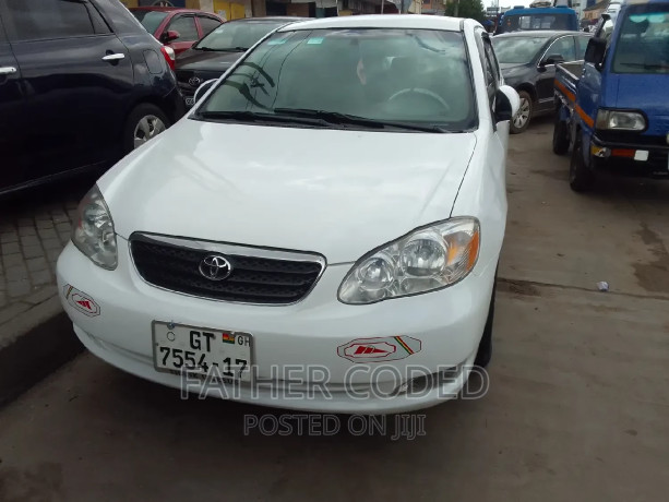 toyota-corolla-2006-white-big-0