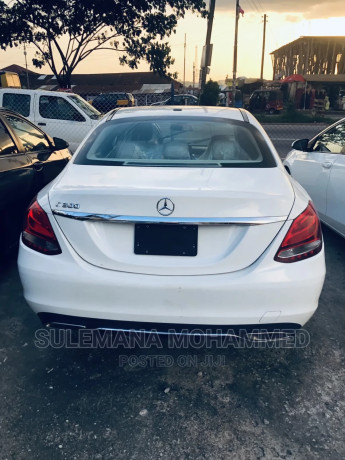 mercedes-benz-c300-2016-white-big-3