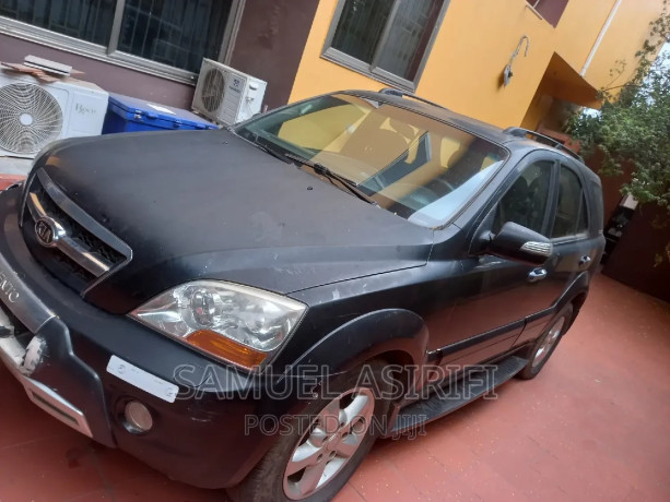 kia-sorento-2009-black-big-4