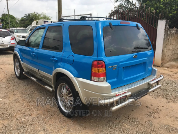 ford-escape-xls-2005-blue-big-1