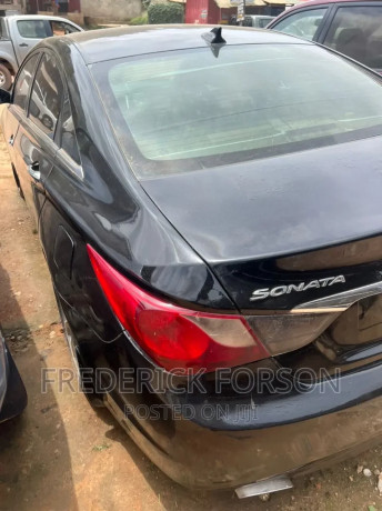 hyundai-sonata-2013-black-big-2