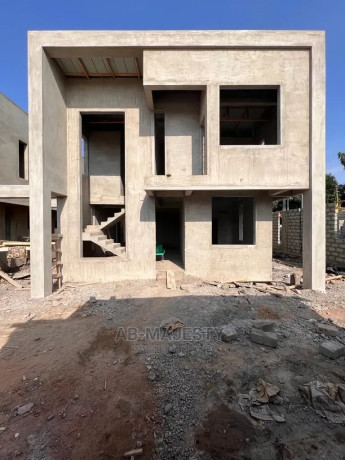 4bdrm-townhouseterrace-in-airport-residential-area-for-sale-big-3