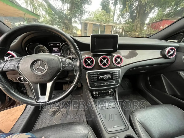 mercedes-benz-cla-class-2014-black-big-4