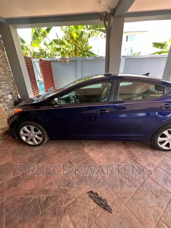 hyundai-elantra-2013-gray-big-4