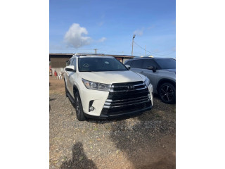 Toyota Highlander Limited 2019 White