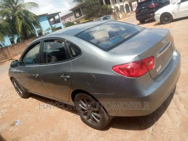 hyundai-elantra-se-2010-gray-big-0