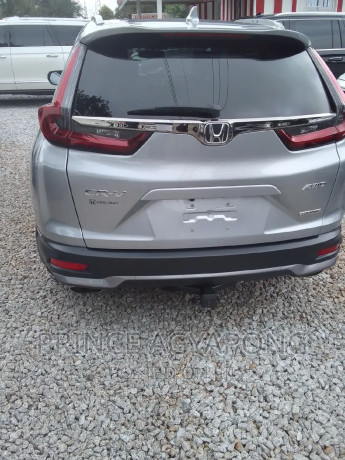 honda-cr-v-2021-gray-big-3