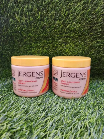 jergens-deep-lightening-carrot-body-cream-big-0