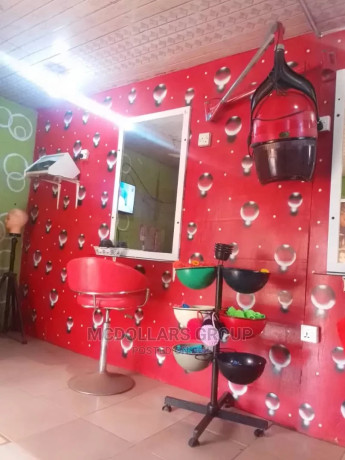 saloon-shop-for-rent-lapaz-tabora-550-a-month-big-2