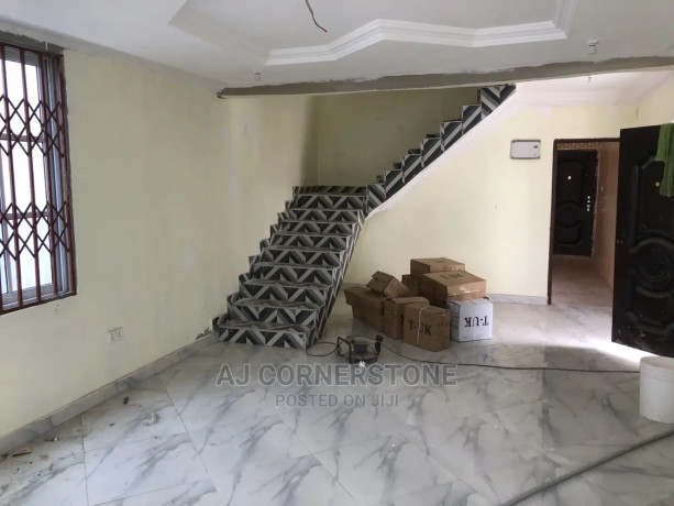 4bdrm-house-in-accra-metropolitan-for-sale-big-3