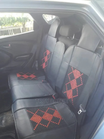 leather-seat-support-red-and-black-big-1