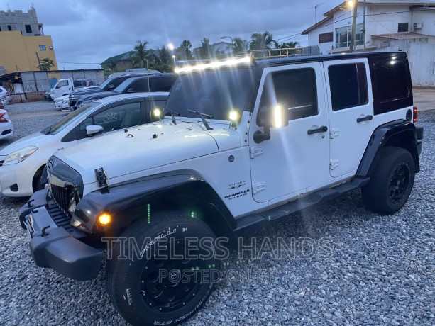 jeep-wrangler-sport-4x4-2016-white-big-0